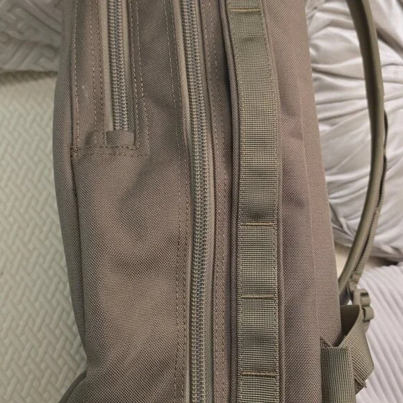 NEW YETI Tocayo Tan 26 liter backpack - Picture 6 of 12